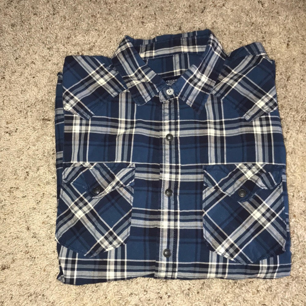 American Eagle Casual Button Down
